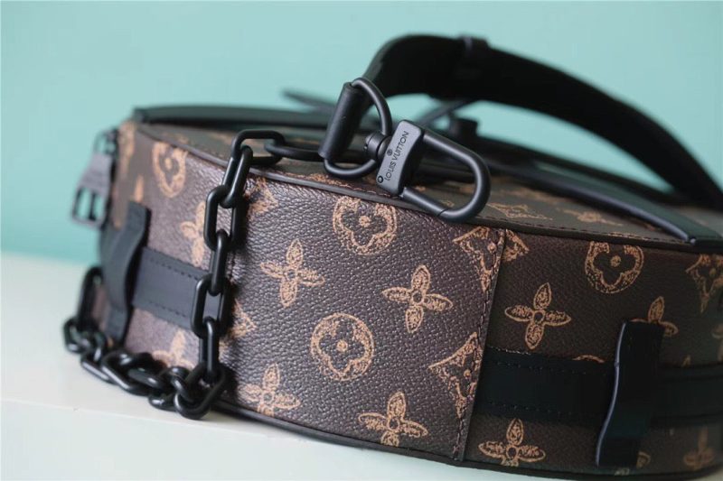 LV Wheel Box Monogram Canvas For Women, Women’s Handbags, Shoulder Bags And Crossbody Bags 9.1in/23cm LV M59706 - Image 2
