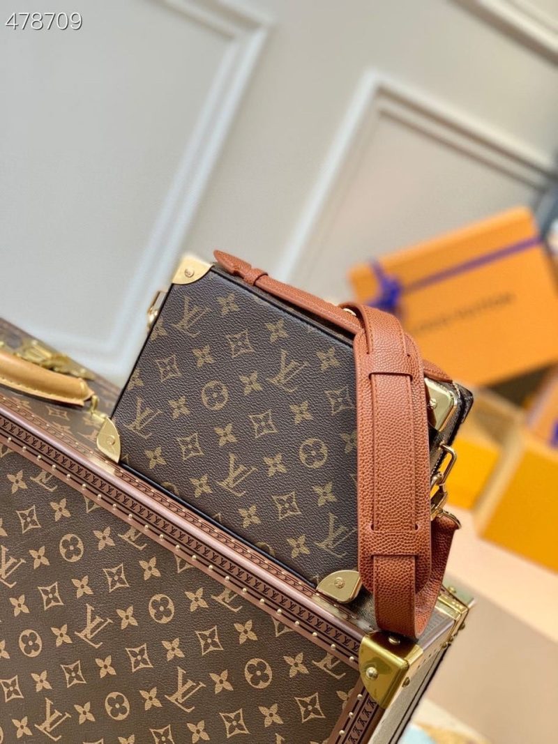 LVxNBA Handle Trunk Monogram Canvas For Men, Bags, Messenger And Crossbody Bags 8.5in/21.5cm LV M45785 - Image 8