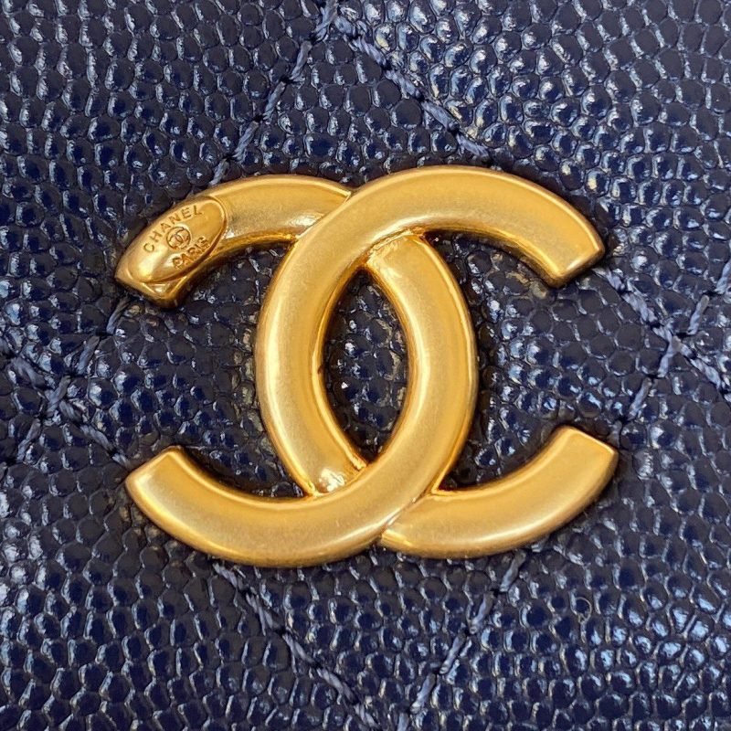 CHL Clutch With Chain Gold Hardware Grained Shinny Navy Blue For Women, Women’s Handbags, Shoulder Bags 4.7in/12cm AP2857 - Image 9