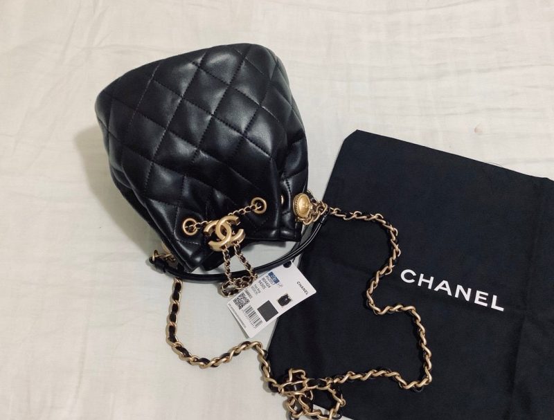 CHL Classic Bucket Bag Gold Toned Hardware Black For Women 7.8in/20cm - Image 2