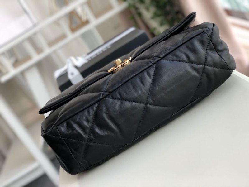 CHL 19 Maxi Handbag Black For Women, Women’s Bags, Shoulder And Crossbody Bags 14in/36cm AS1162 B04852 94305 - Image 6