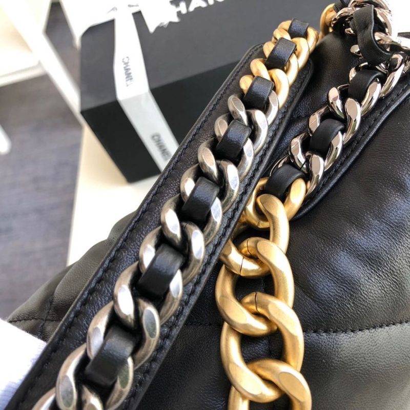 CHL 19 Maxi Handbag Black For Women, Women’s Bags, Shoulder And Crossbody Bags 14in/36cm AS1162 B04852 94305 - Image 8