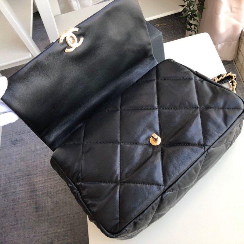 CHL 19 Maxi Handbag Black For Women, Women’s Bags, Shoulder And Crossbody Bags 14in/36cm AS1162 B04852 94305 - Image 7