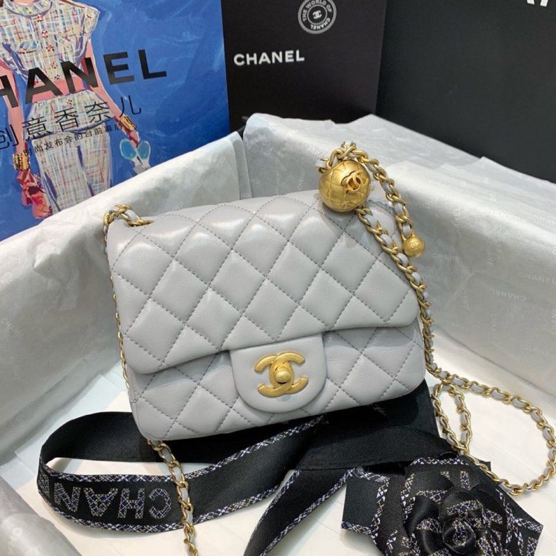 CHL Classic Flap With Chain With CHL Details On Strap Bag 17cm/7inch Gold Hardware Grey - Image 4