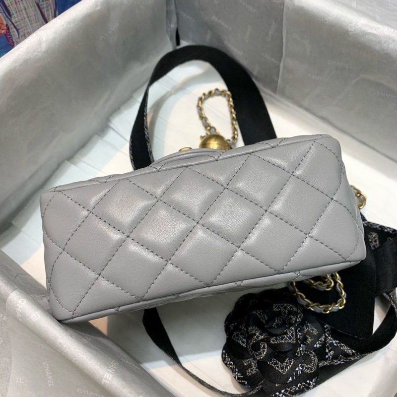 CHL Classic Flap With Chain With CHL Details On Strap Bag 17cm/7inch Gold Hardware Grey - Image 6