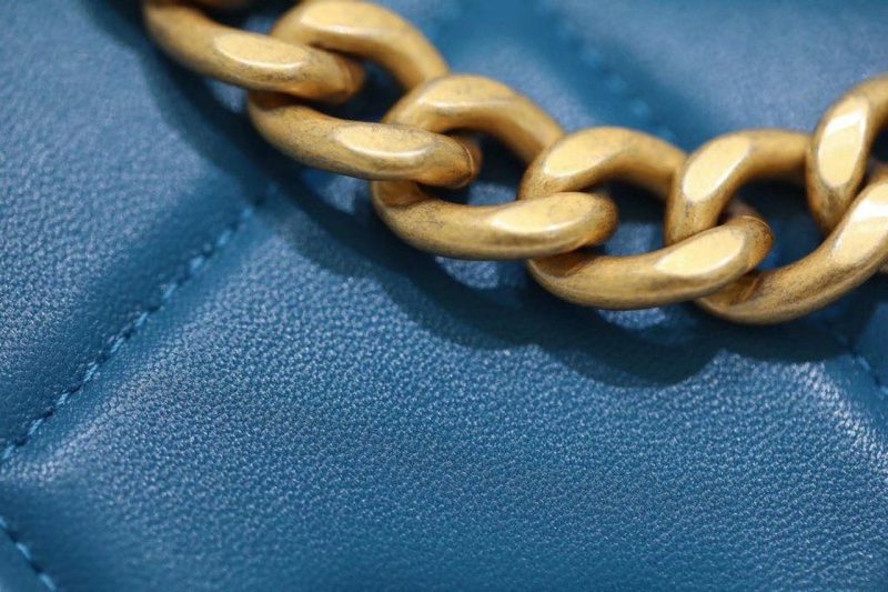 CHL 19 WOC Flap Bag 20cm Goatskin Leather Spring/Summer Act 1 Collection, Blue - Image 4