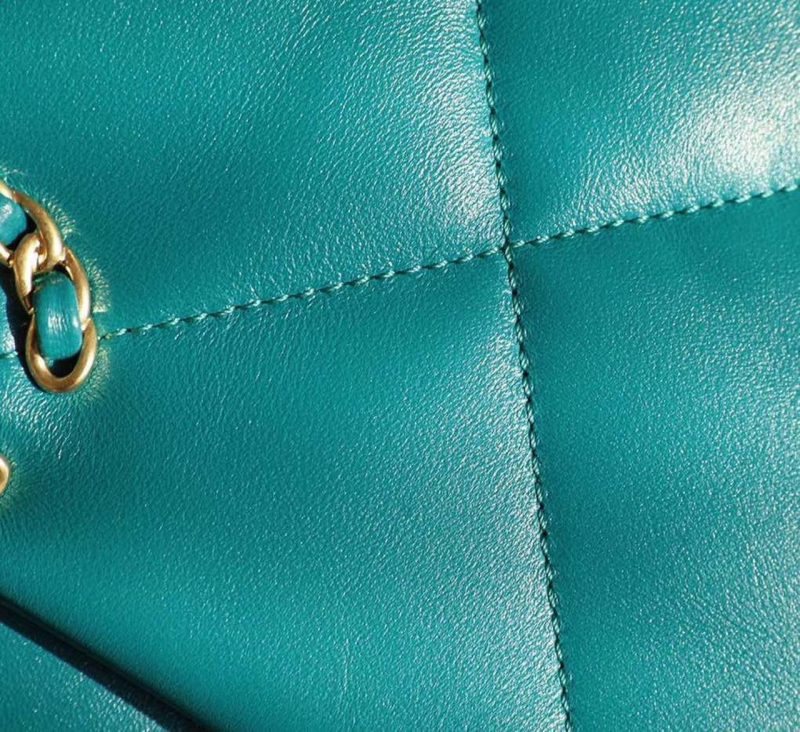 CHL 19 Handbag 26cm Teal For Women AS1160 - Image 8