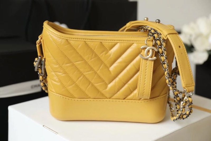 CHL Chevron Gabrielle Hobo Bag 20cm Aged Calfskin Leather Spring/Summer Act 1 Collection, Yellow - Image 2