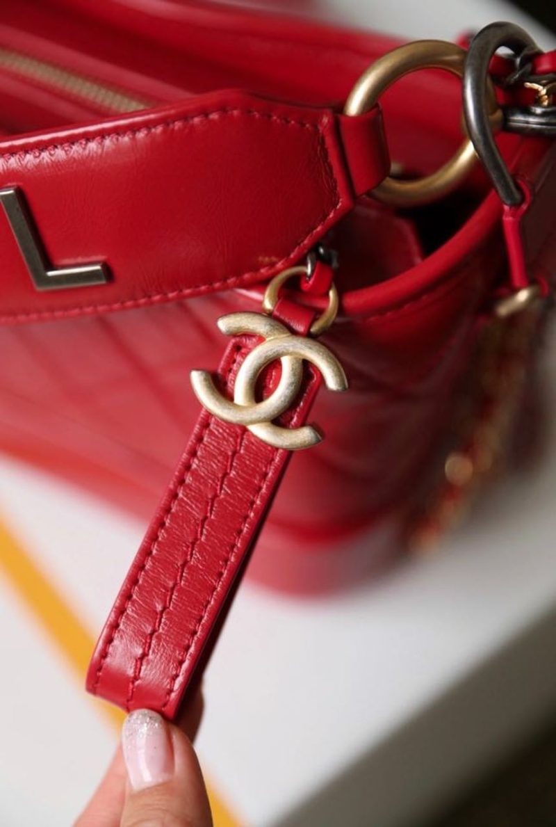CHLGabrielle Small Hobo Bag Red For Women 7.8in/20cm A91810 - Image 4