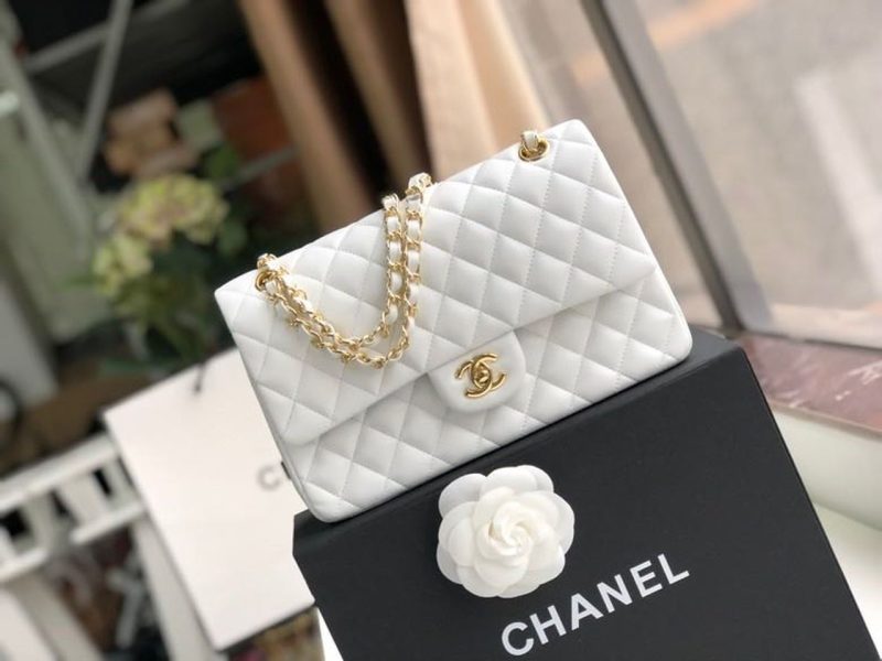 CHL Classic Handbag Gold Toned Hardware White For Women, Women’s Bags, Shoulder And Crossbody Bags 10.2in/26cm A01112 - Image 2
