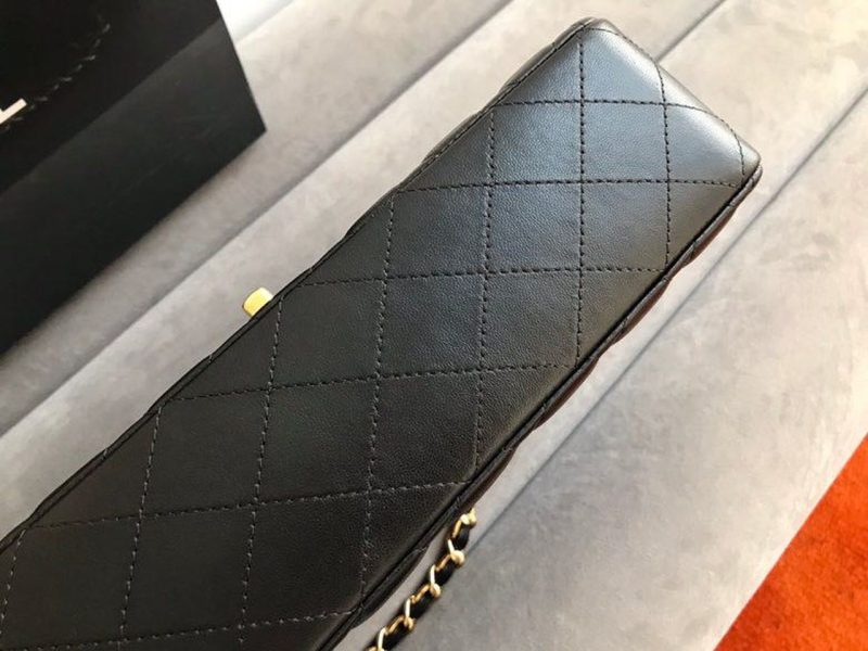 CHL Classic Flap Bag 25cm Gold Hardware Lambskin Leather Spring/Summer Collection Black - Image 4