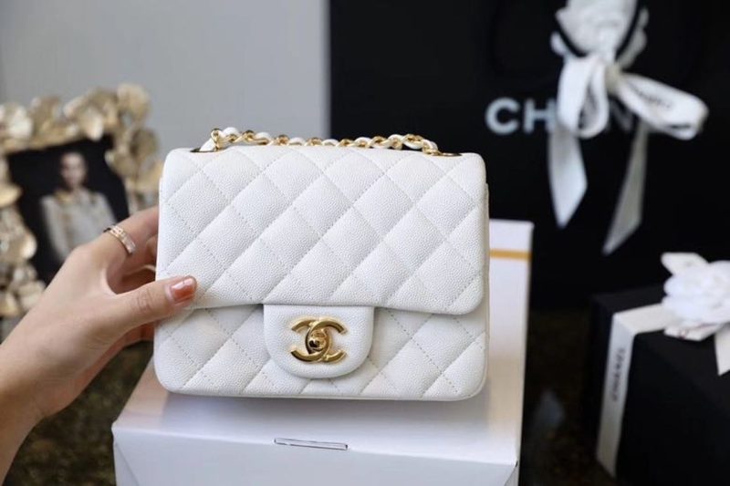 CHL Classic Mini Flap Bag Golden Hardware White For Women 6.6in/17cm A35200 - Image 3