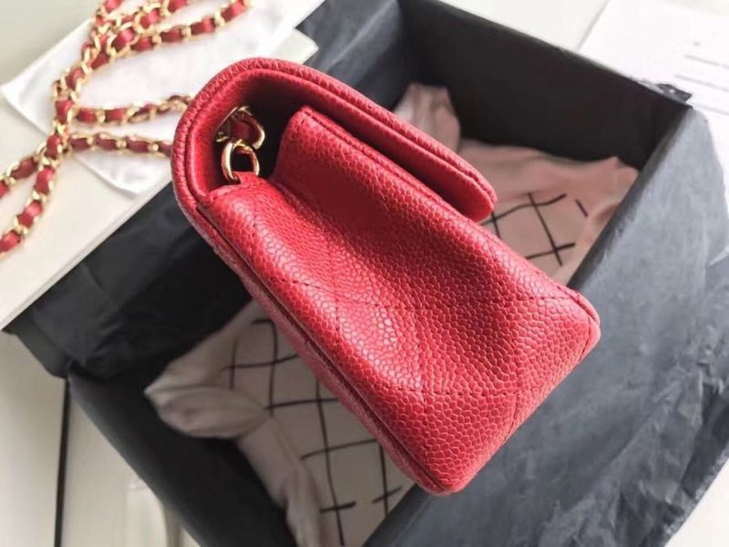 CHL Classic HandBag With Chain CHL Gold Toned Hardware Red For Women - Image 4