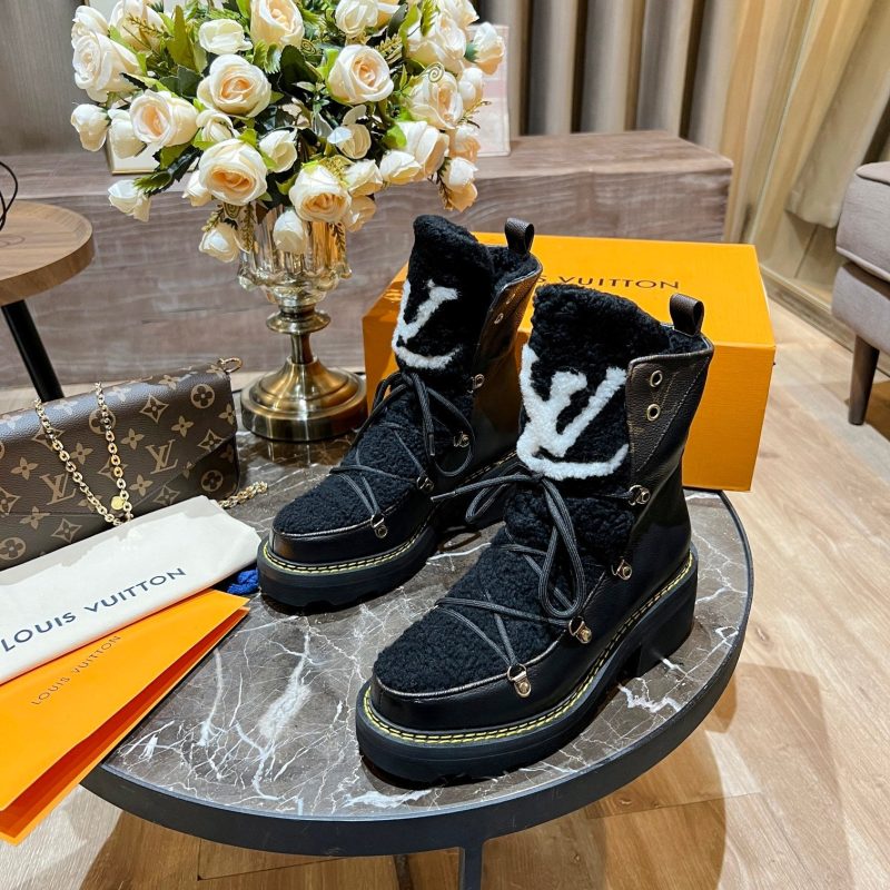 New Collection  LUV BOOTS 043 - Image 5