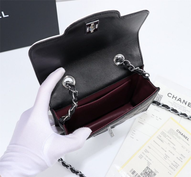 CHL 19 Handbag 7in/18cm Black/White For Women - Image 4