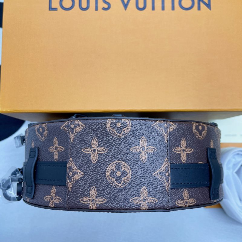 LV Wheel Box Monogram Canvas For Women, Women’s Handbags, Shoulder Bags And Crossbody Bags 9.1in/23cm LV M59706 - Image 4