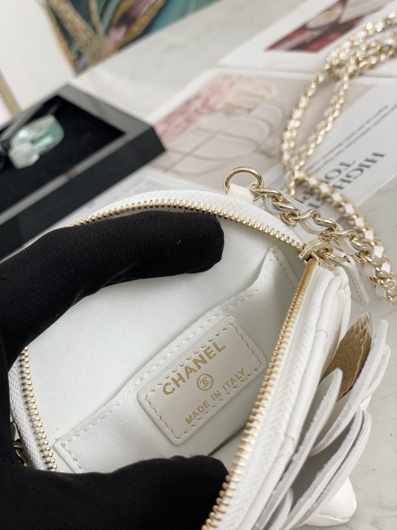 CHL Camellia Clutch With Chain White Bag For Women 11cm/4in - Image 5