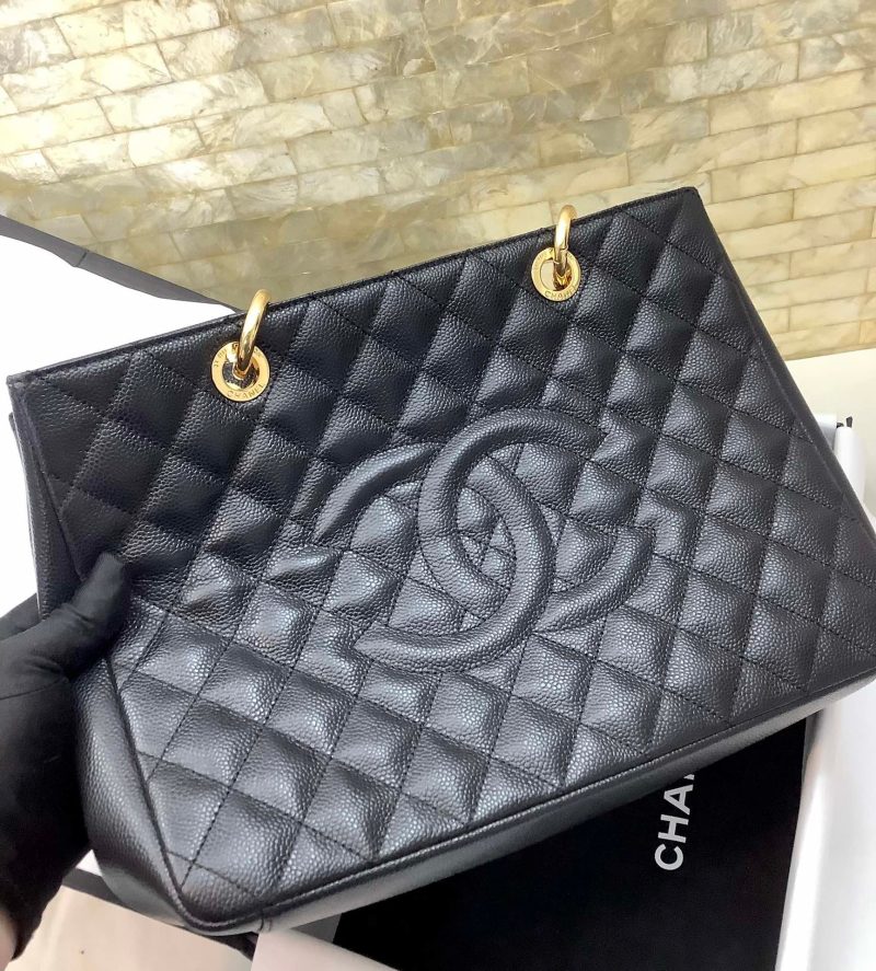 CHL Classic Tote Bag Gold Toned Hardware Black For Women 13.3in/34cm - Image 5