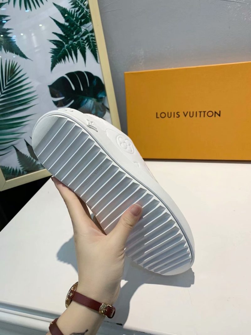 New Arrival Luv Sneaker 219 - Image 8