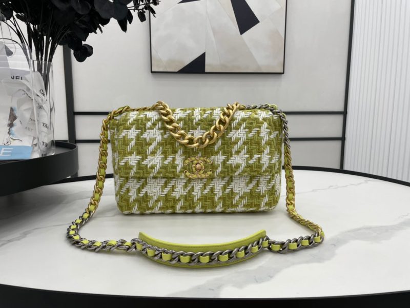 CHL 19 Large Handbag Gold Hardware Green For Women, Women’s Handbags, Shoulder Bags 11.8in/30cm - Image 7