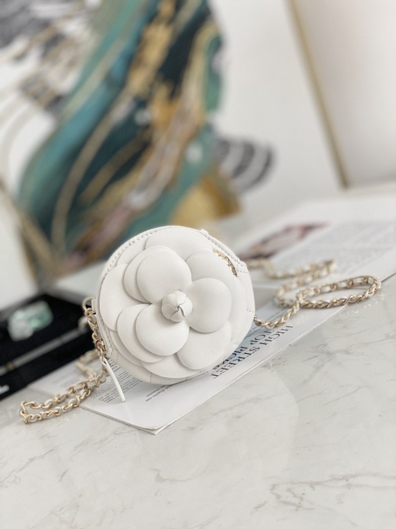 CHL Camellia Clutch With Chain White Bag For Women 11cm/4in - Image 4