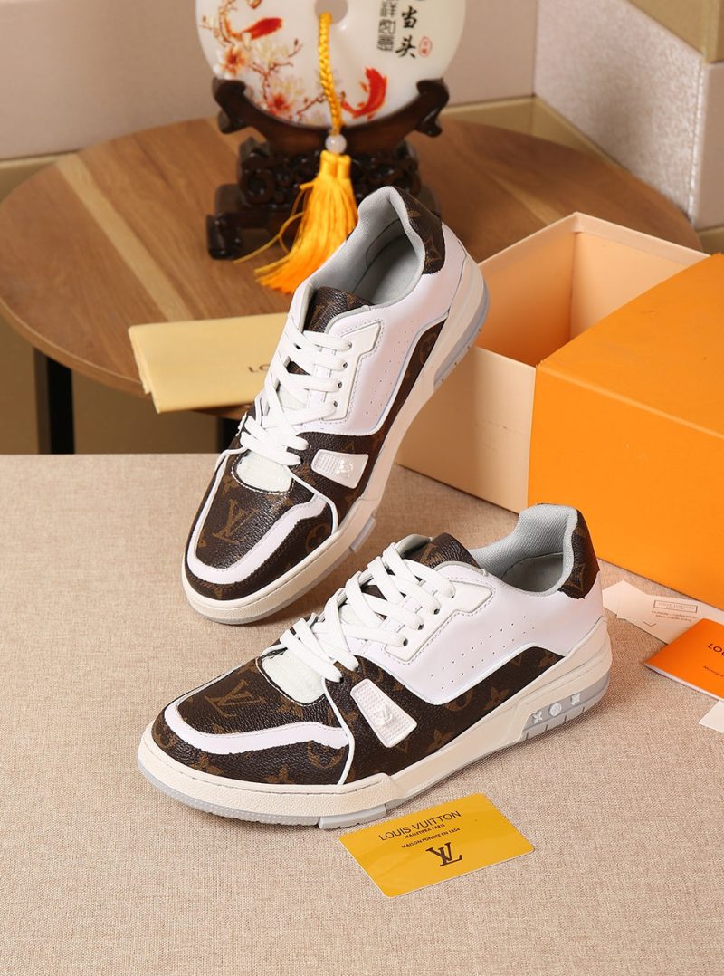 LUV SurfaCN In CNnogram Sneaker