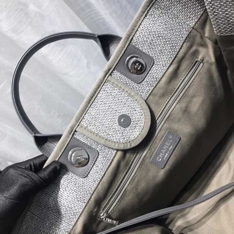 CHL Deauville Tote Tweed Canvas Bag Fall/Winter Collection, Light Grey/ Dark Grey For Women 15in/38cm - Image 9