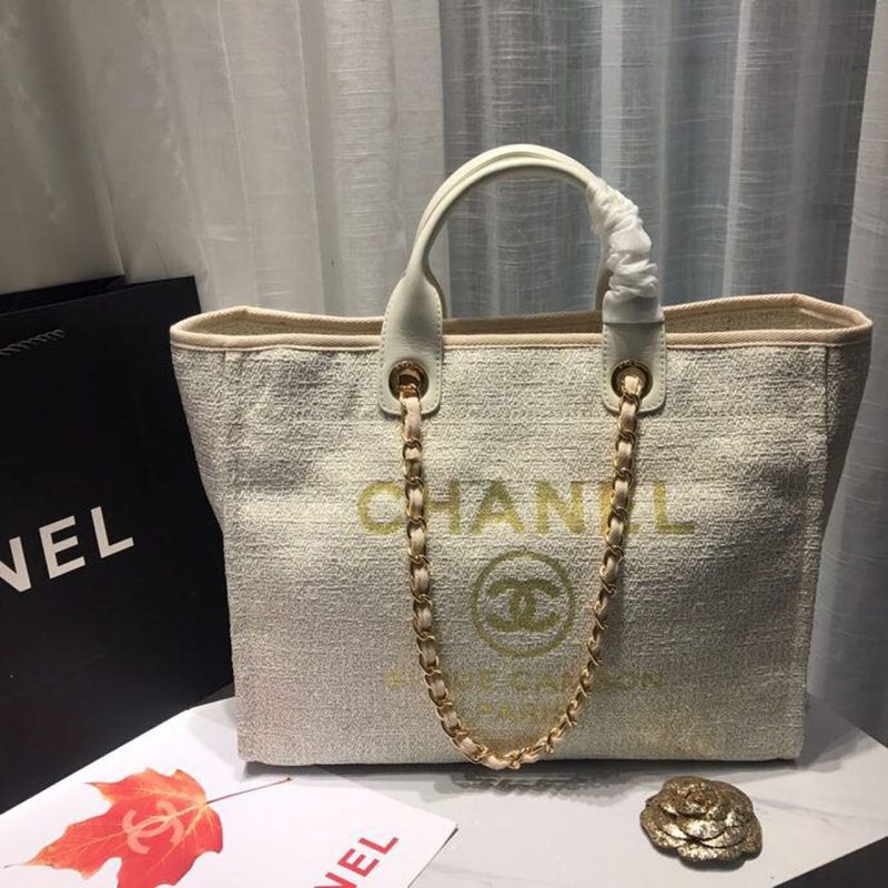 CHL Deauville Tote Tweed Canvas Bag Fall/Winter Collection, Beige/Cream/Gold/Multi For Women 15in/38cm - Image 2