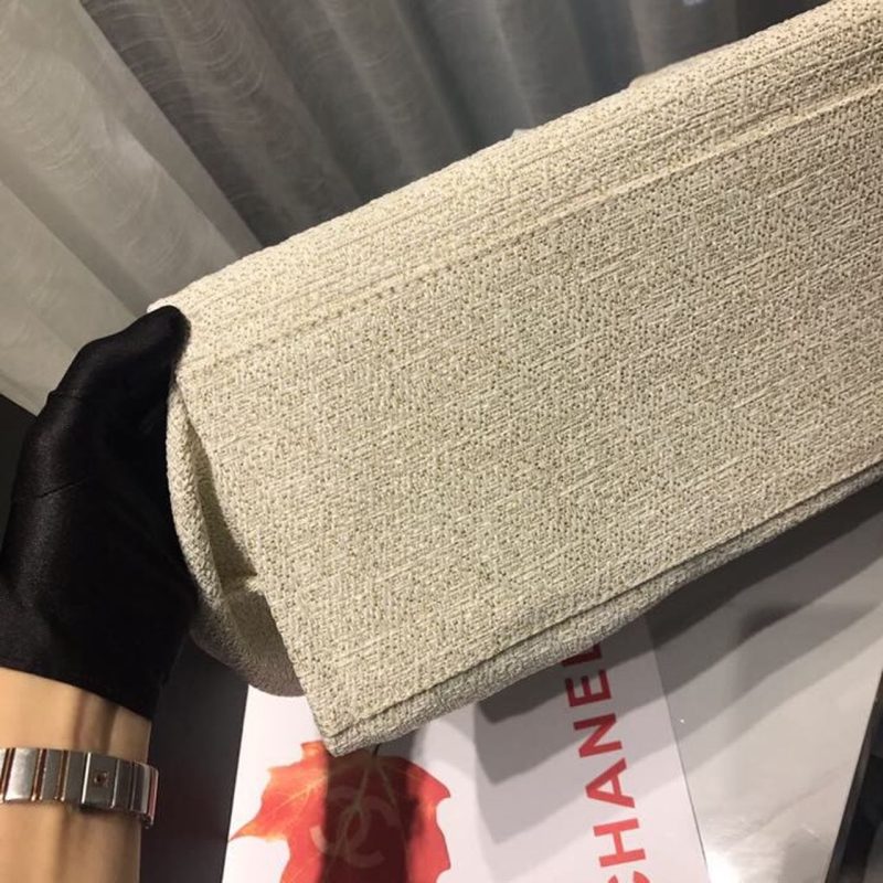 CHL Deauville Tote Tweed Canvas Bag Fall/Winter Collection, Beige/Cream/Gold/Multi For Women 15in/38cm - Image 9