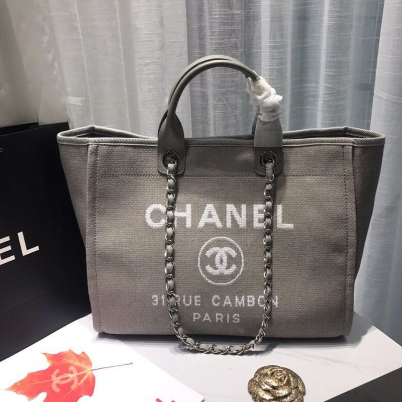 CHL Deauville Tote Tweed Canvas Bag Fall/Winter Collection, Light Grey/White For Women 15in/38cm - Image 2