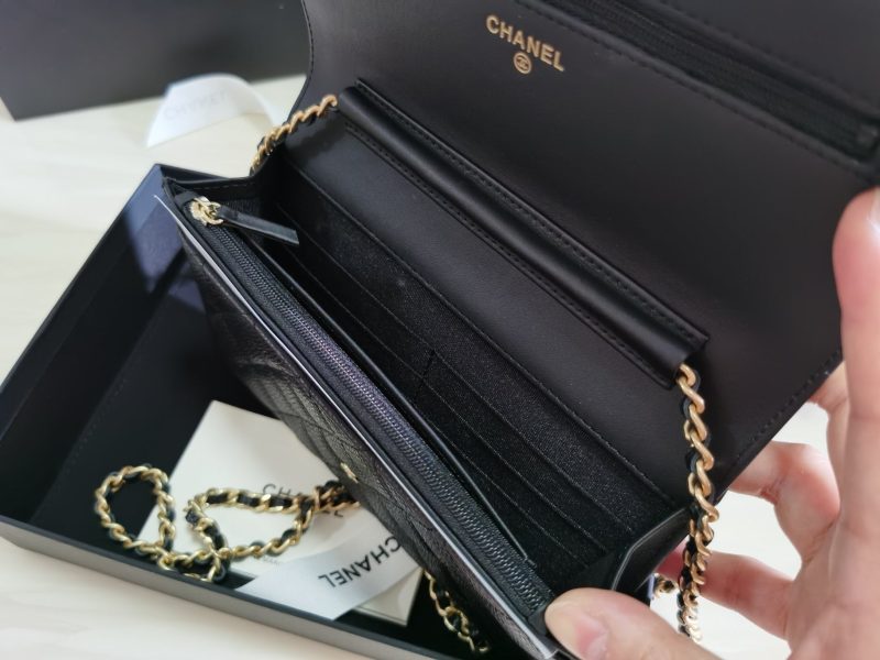 CHL CO-CO Woc Crossbody Bag 20cm Black - Image 2