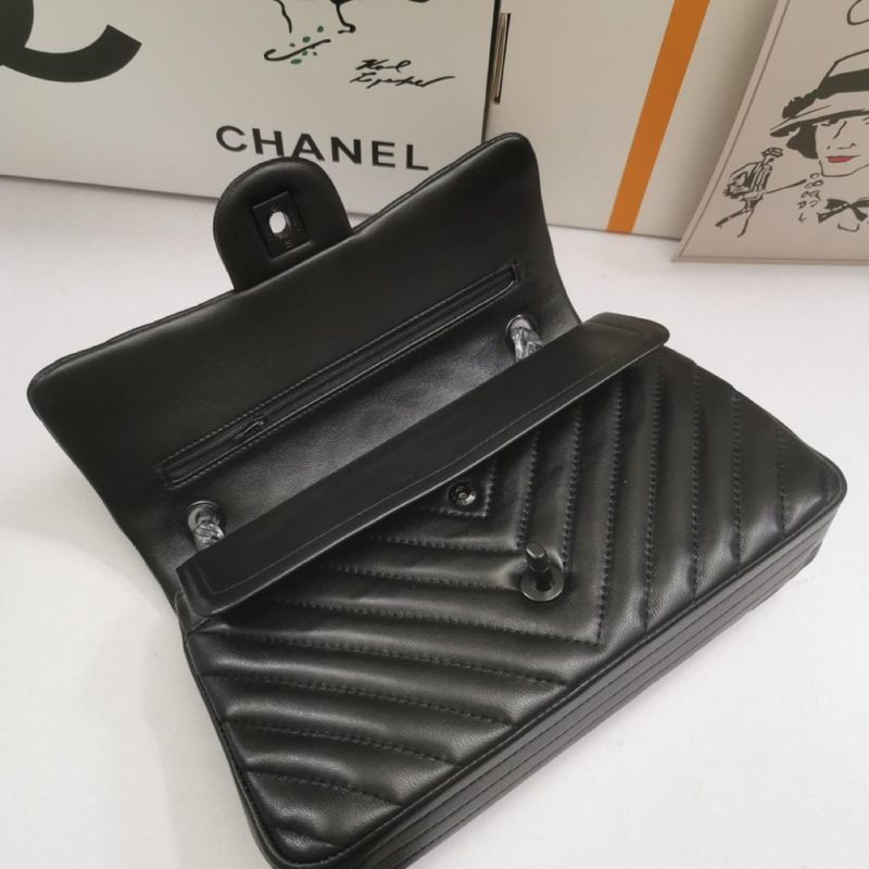 CHL Chevron Classic Handbag Black Hardware Black For Women, Women’s Bags, Shoulder And Crossbody Bags 10.2in/26cm - Image 5