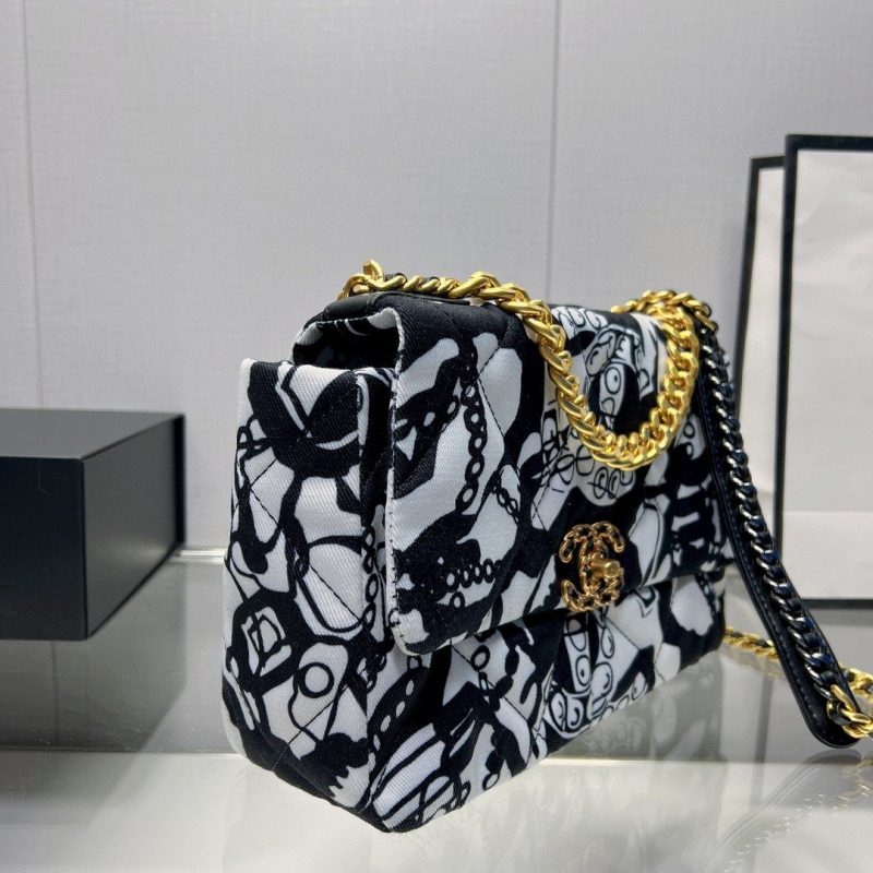 CHL 19 HandBag Printed Canvas Black And White For Women 11.8in/30cm - Image 3