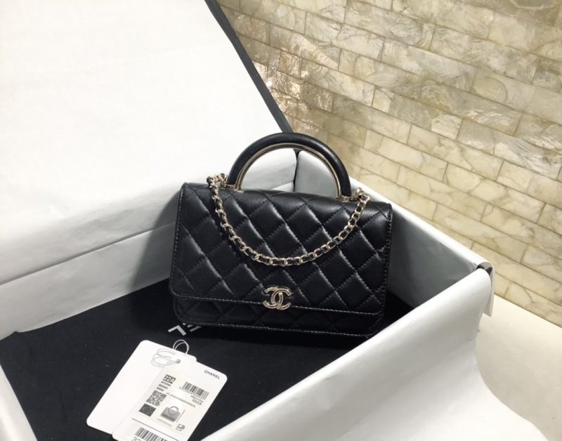 CHLHand-Held Oblique Cross Bag Black For Women, Women’s Bags 6.7in/19cm - Image 8