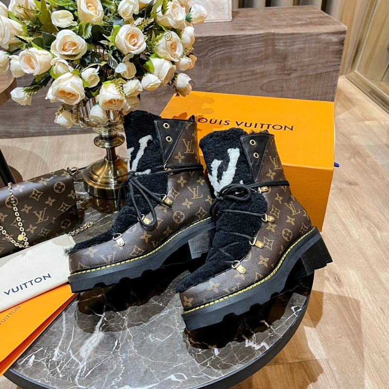 New Collection  LUV BOOTS 043 - Image 7