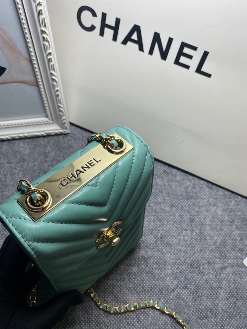 CHL Chevron Trendy CHL Phone Mint Bag For Women 18cm/7in - Image 2