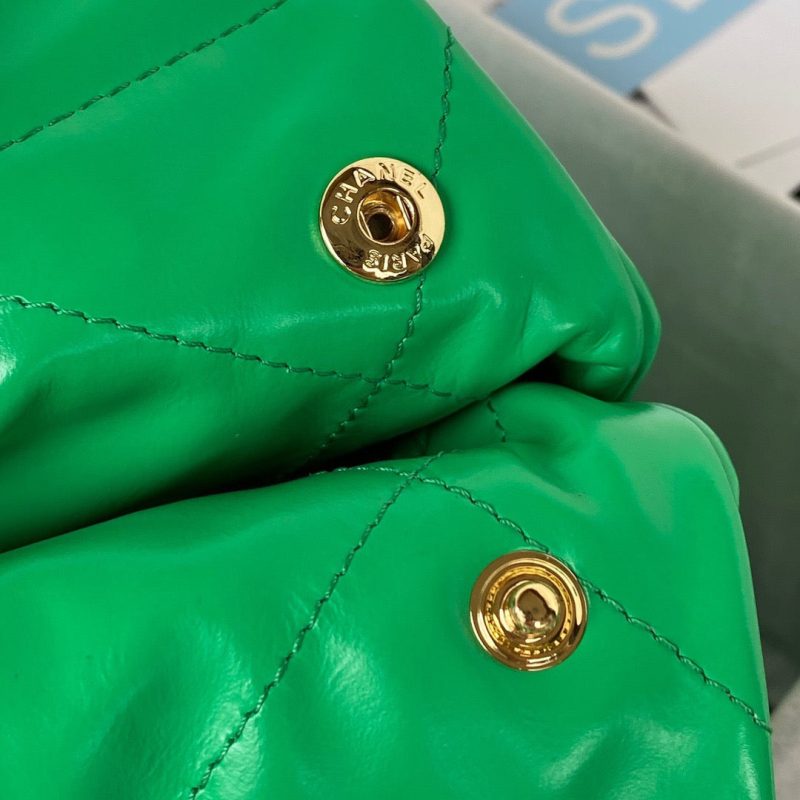 CHL 22 Handbag Gold Hardware Shiny Green For Women, Women’s Handbags, Shoulder Bags 16.5in/38cm AS3261 - Image 2