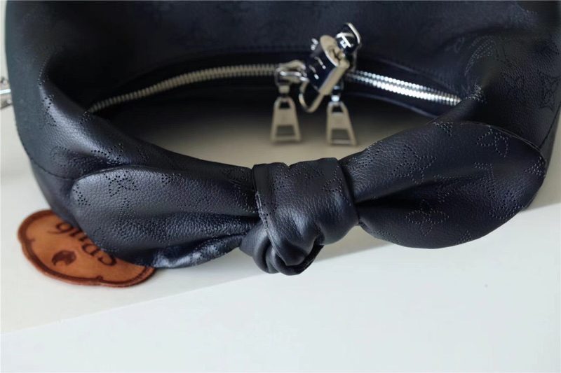 LV Why Knot MM Mahina Black For Women,  Shoulder And Crossbody Bags 13.4in/34cm LV M20788 - Image 2
