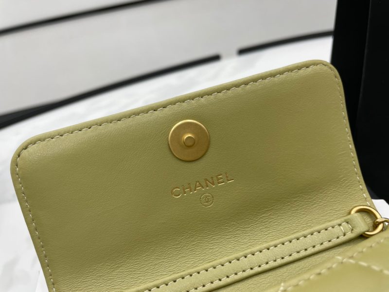 CHL Classic Distressed Green For Women, Women’s Bags 4.7in/12cm - Image 4